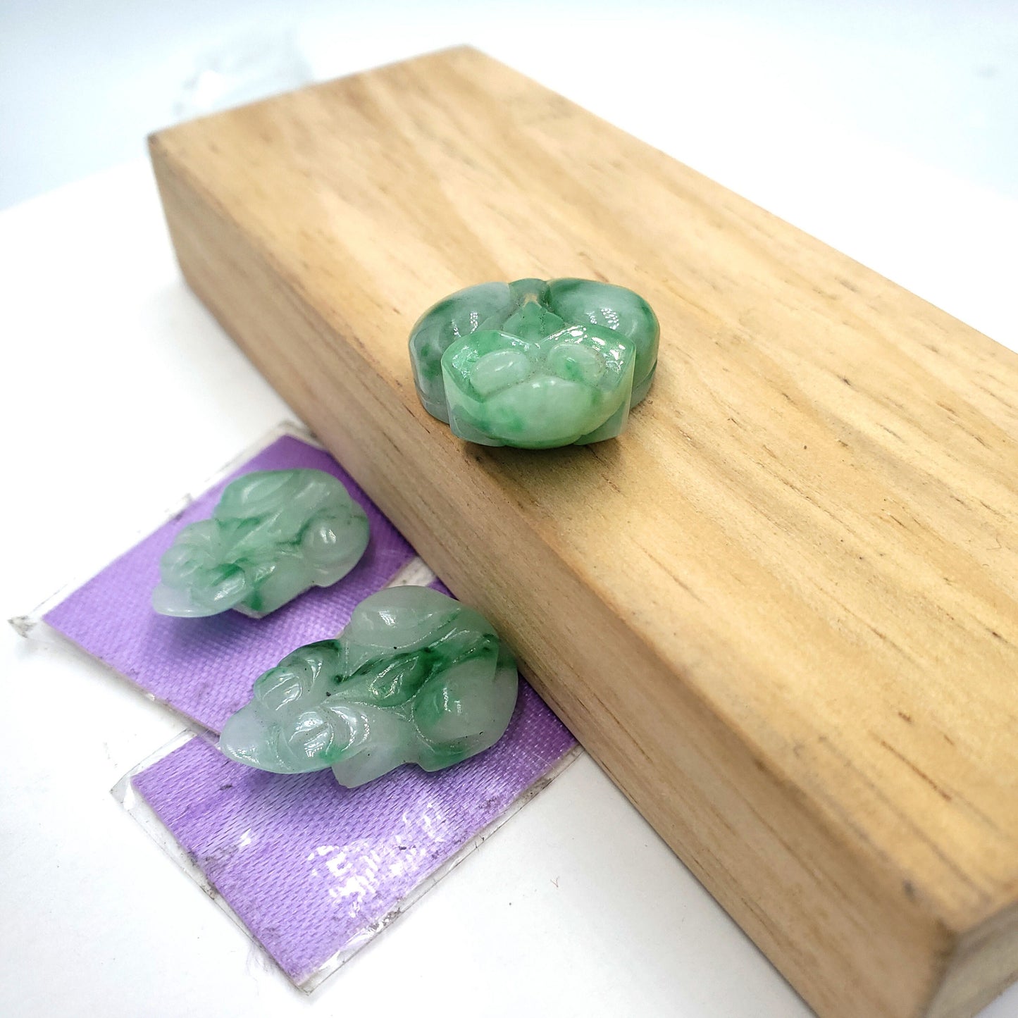 Yingmart Green Natural Jade Stone Carved Statue of Frog Jadeite, Decoration, Good Luck