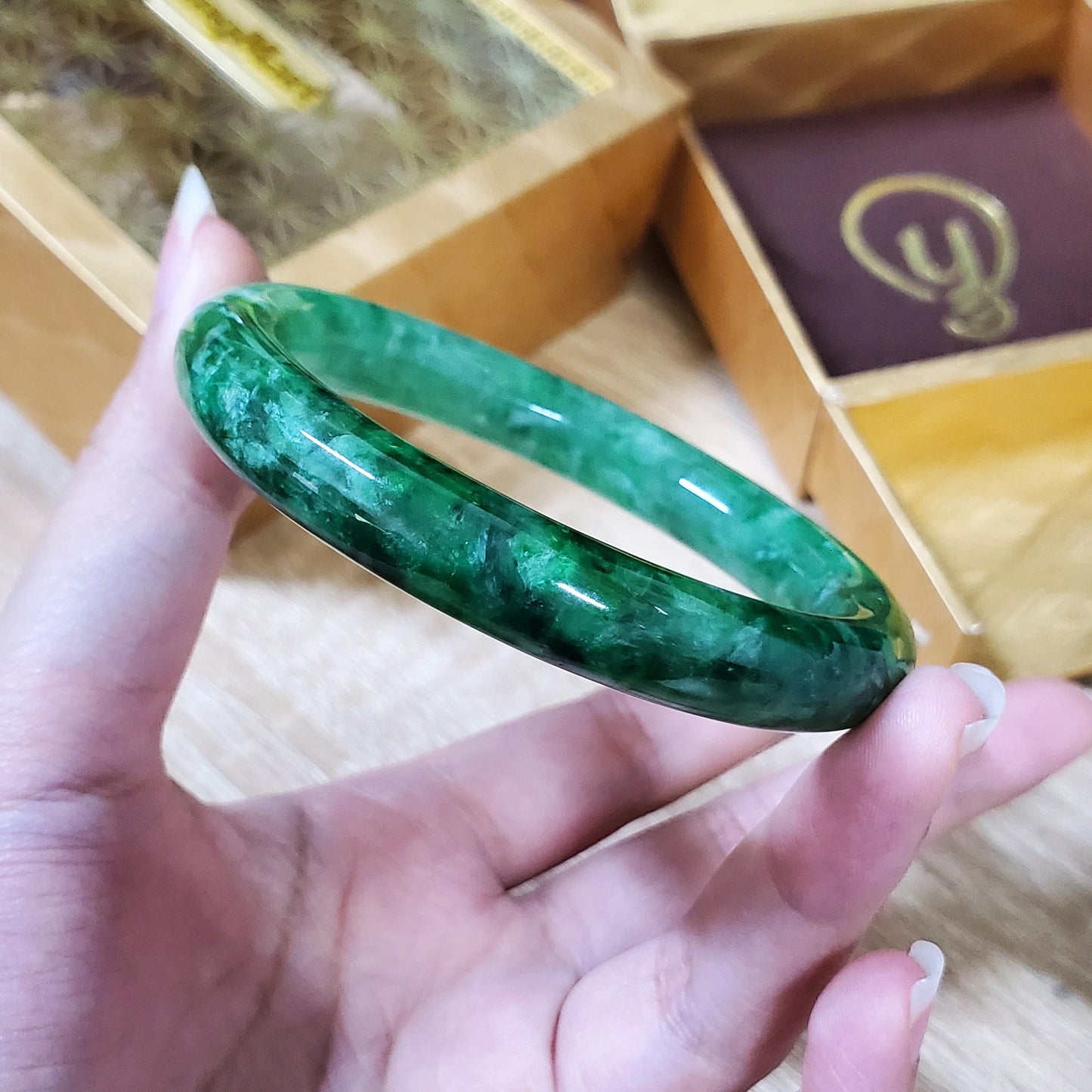 High Quality 48–72mm Jadeite Jade Green White YingMart Bangle Gift for Her Sister Grandma Mens Mom Feng Shui Personalized