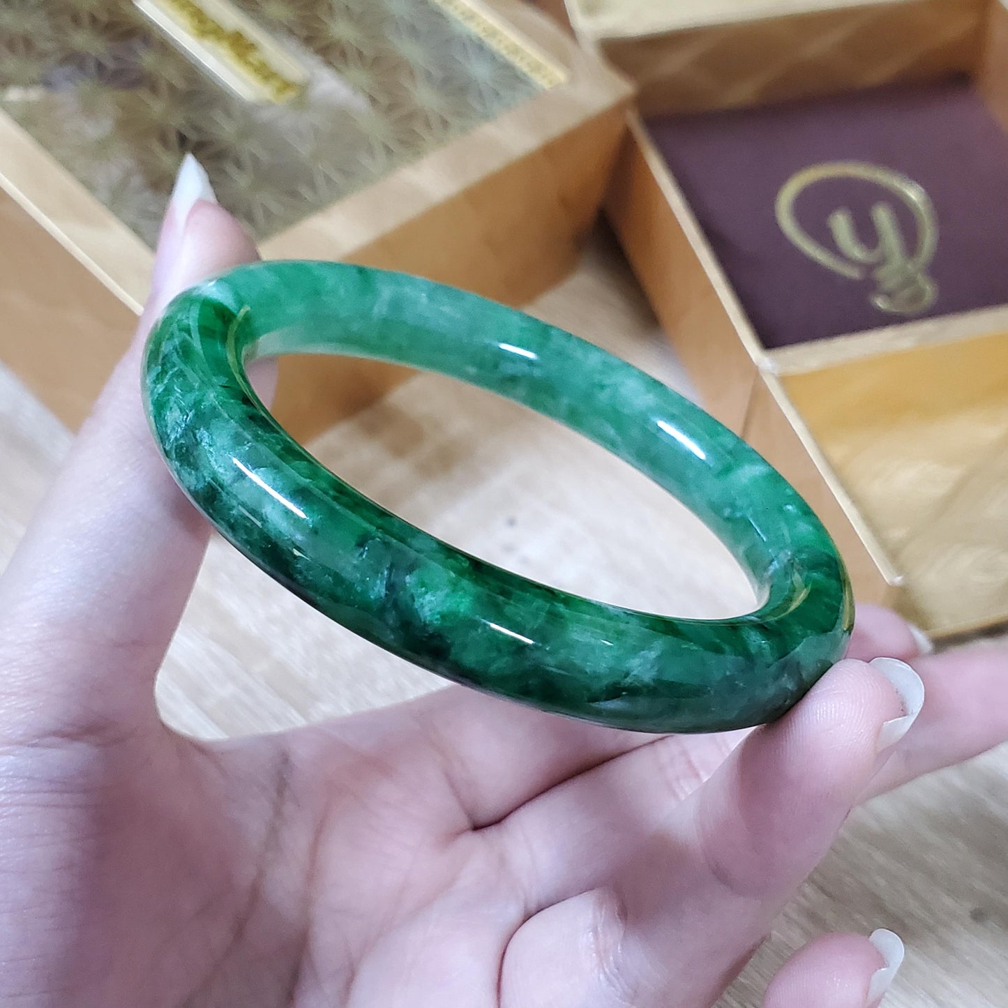 High Quality 48–72mm Jadeite Jade Green White YingMart Bangle Gift for Her Sister Grandma Mens Mom Feng Shui Personalized