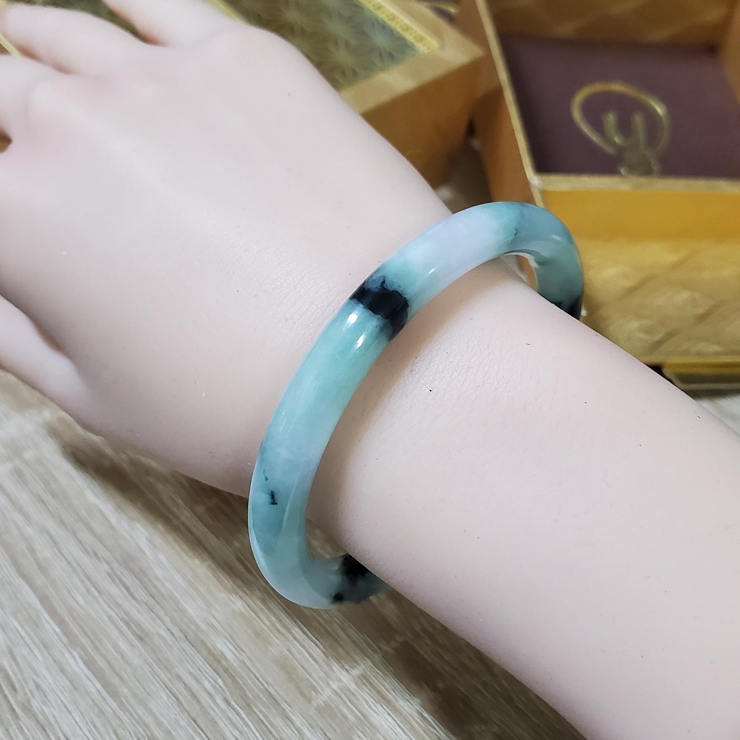 High Quality 48–72mm Natural-Colour Jade White to Light Green Bangle Gift for Her Grandma Mom Feng Shui Black Spot Personalized