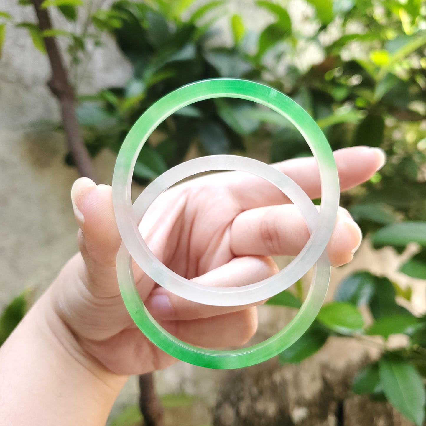 YingMart 48–72mm Jadeite Jade White Green Bangle Bracelets Gift for Her Grandma Mother Mens Personalized Feng Shui Jewelry