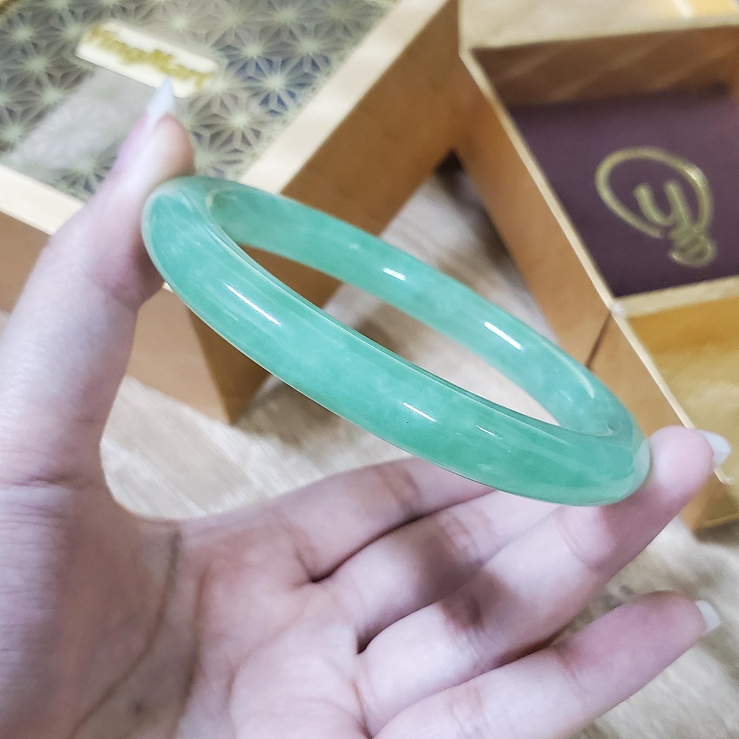 High Quality 48–72mm Jadeite Jade Light Green to Green YingMart Bangle Bracelets Gift for Her Mom Sister Grandma Feng Shui