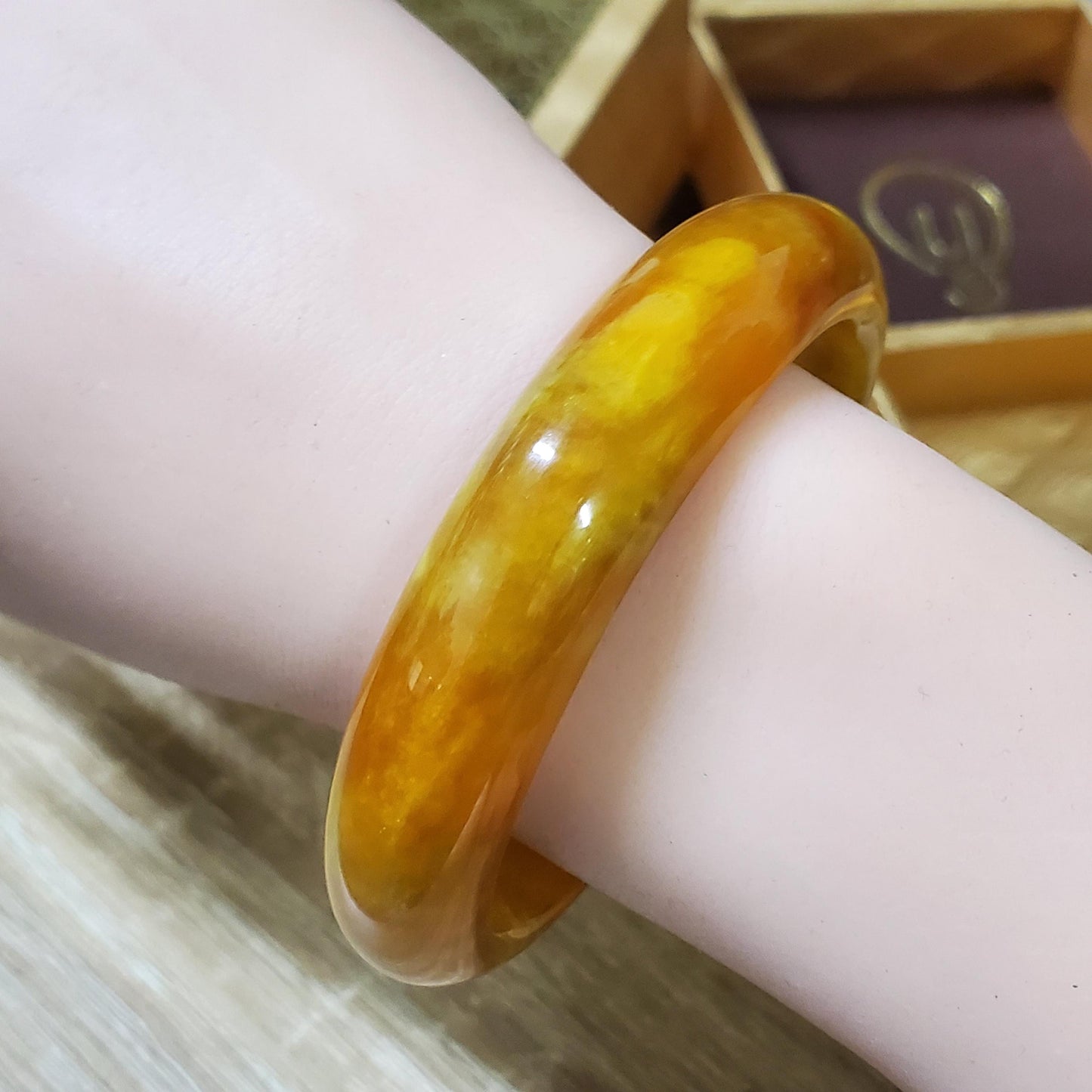 High Quality 48–72mm Jadeite Jade Light to Medium Yellow YingMart Burmese Bangle Bracelets Gift for Her Mother Sister Mens Feng Shui Grandma