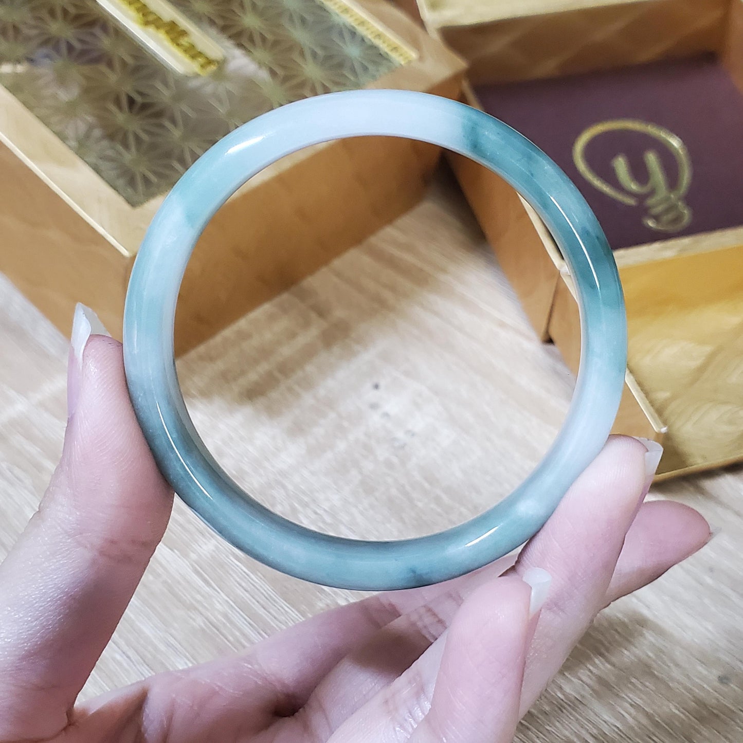 YingMart 48–72mm Jadeite Jade White Green Black Veins Bangle Gift for Her Mom Sister Grandma Personalized Bracelets