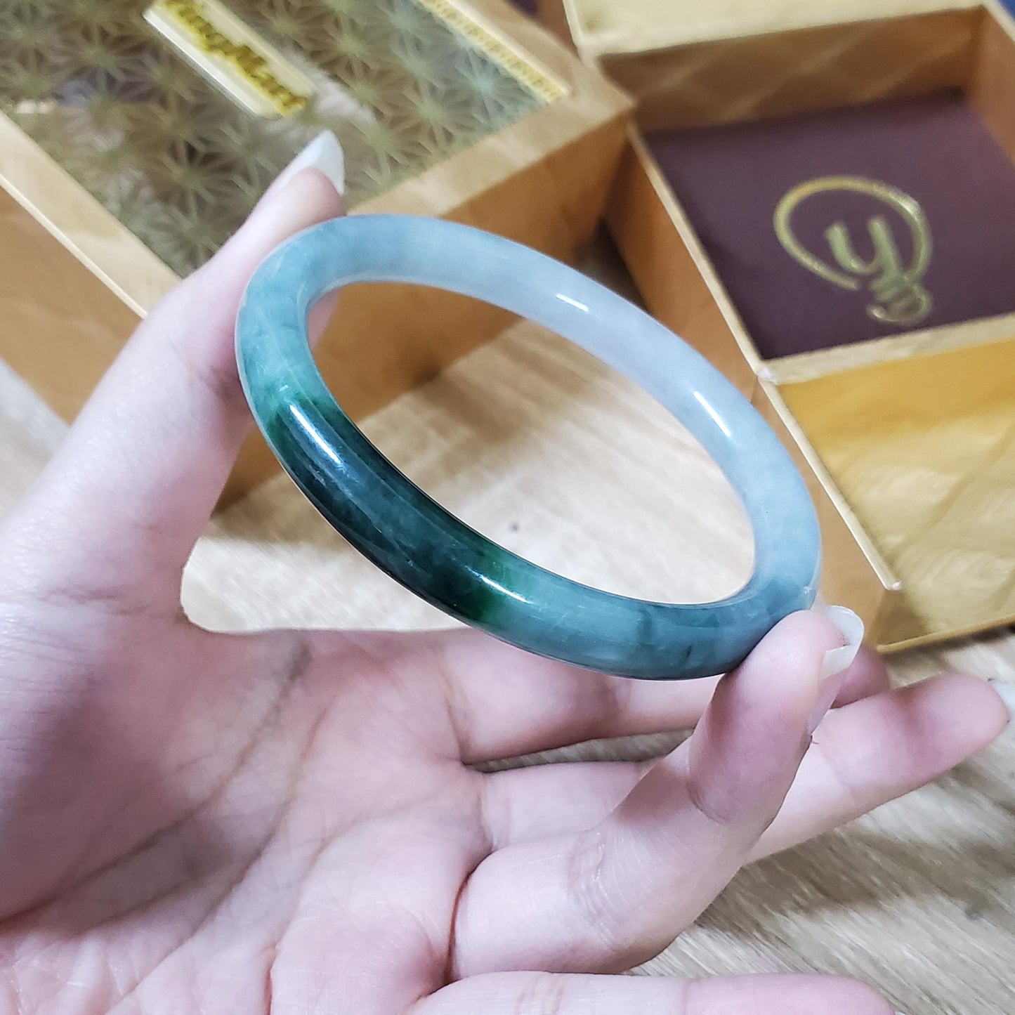 High Quality 48–72mm Natural-Colour Jade White Green to Dark Green Bangle Bracelets Gift for Her Mom Grandma Feng Shui Personalized