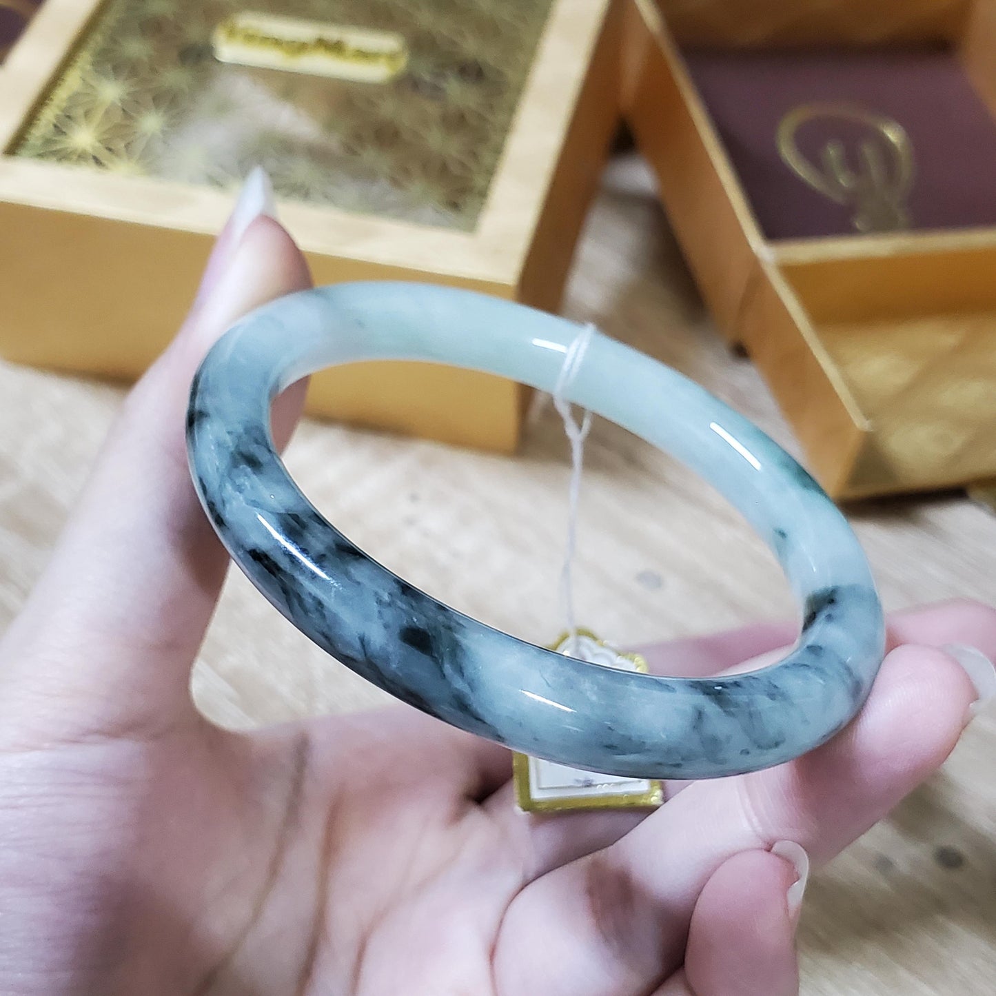 High Quality 48–72mm Natural-Colour Jade White Black Veins Bangle Bracelets Gift for Her Mom Grandma Feng Shui Personalized Jewelry