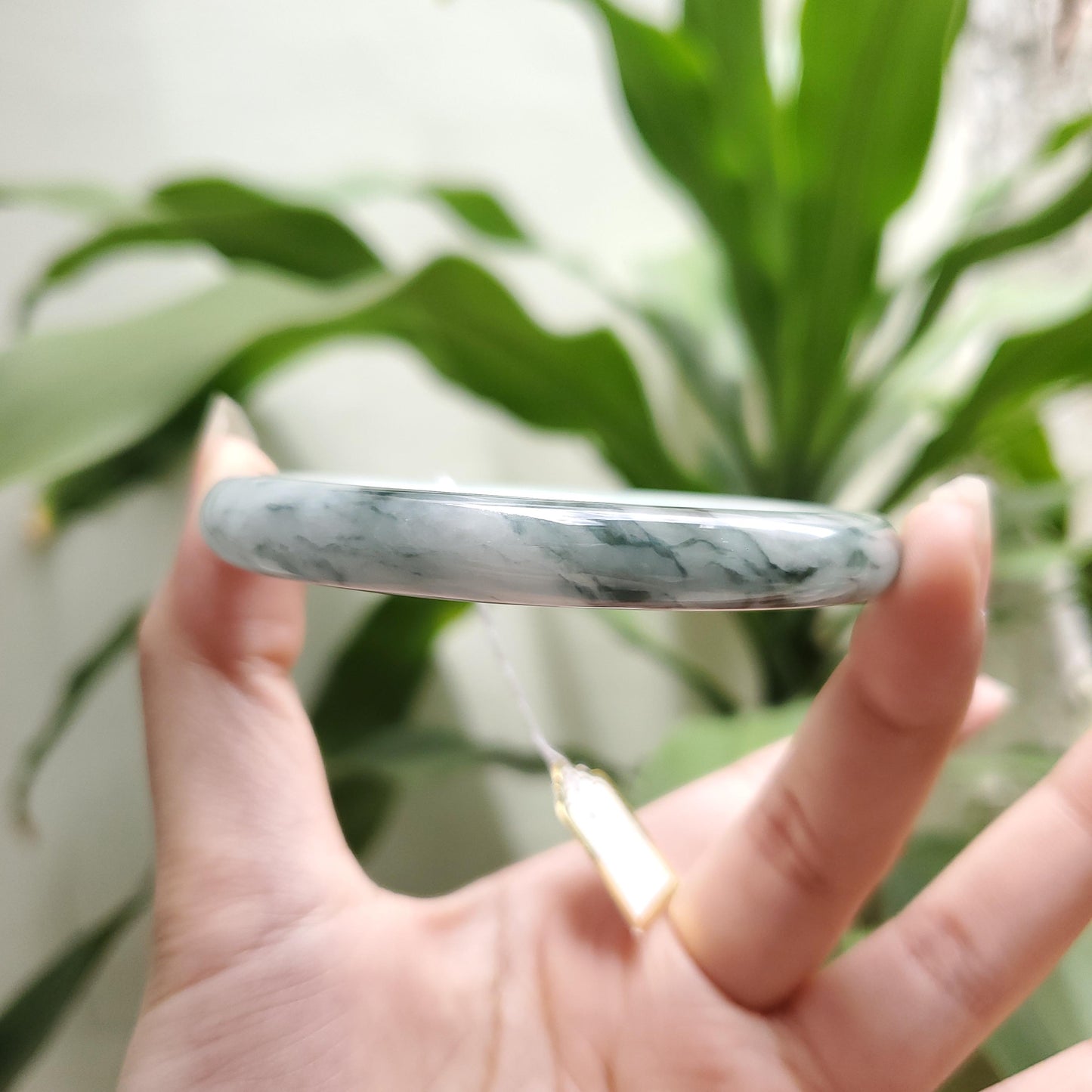 High Quality 48–72mm Natural-Colour Jade White Black Veins Bangle Bracelets Gift for Her Mom Grandma Feng Shui Personalized Jewelry