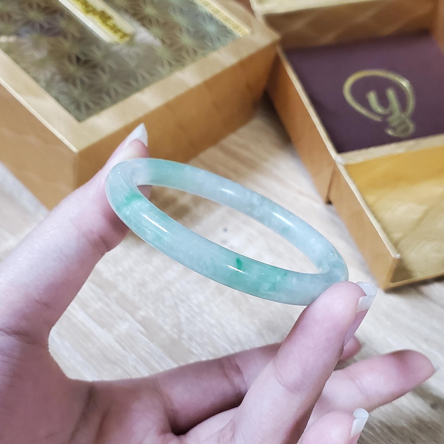 High Quality 48–72mm Natural-Colour Jade Green White Bangle Bracelets Gift for Her Mom Grandma Feng Shui Personalized Jewelry
