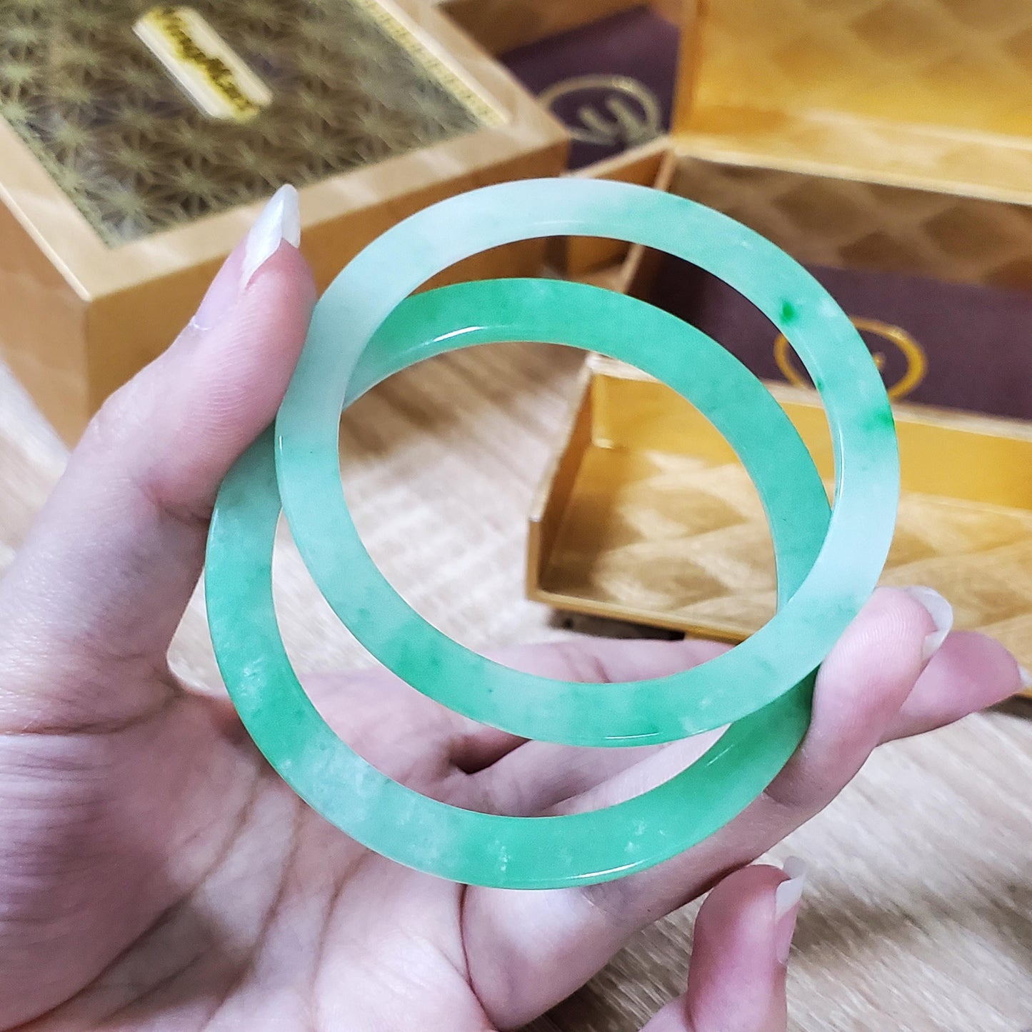 High Quality 48–72mm Natural-Colour Jade Green White Bangle Gift for Her Mom Grandma Feng Shui Personalized Bracelets Jewelry
