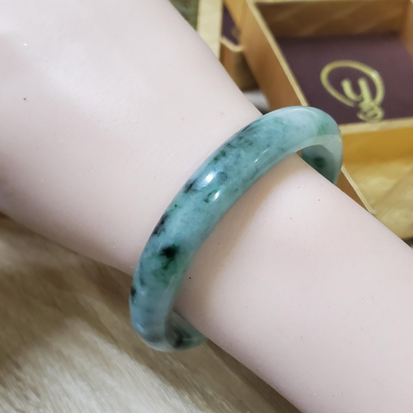 High Quality 48–72mm Natural-Colour Jade White YingMart Bangle Bracelets Burmese Gift for Her Grandmother Sister Mom Mens Feng Shui