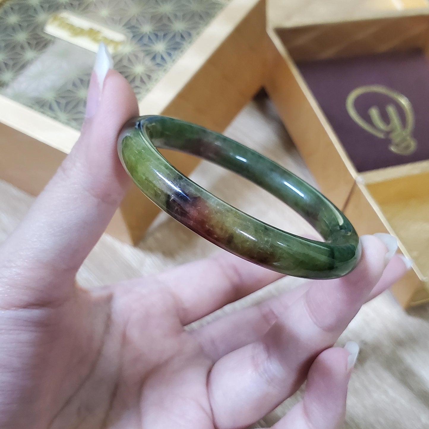 High Quality 48–72mm Jadeite Jade Green Floating Yellow Black YingMart Bangle Gift for Her Grandma Mom Sister Mens Feng Shui Personalized