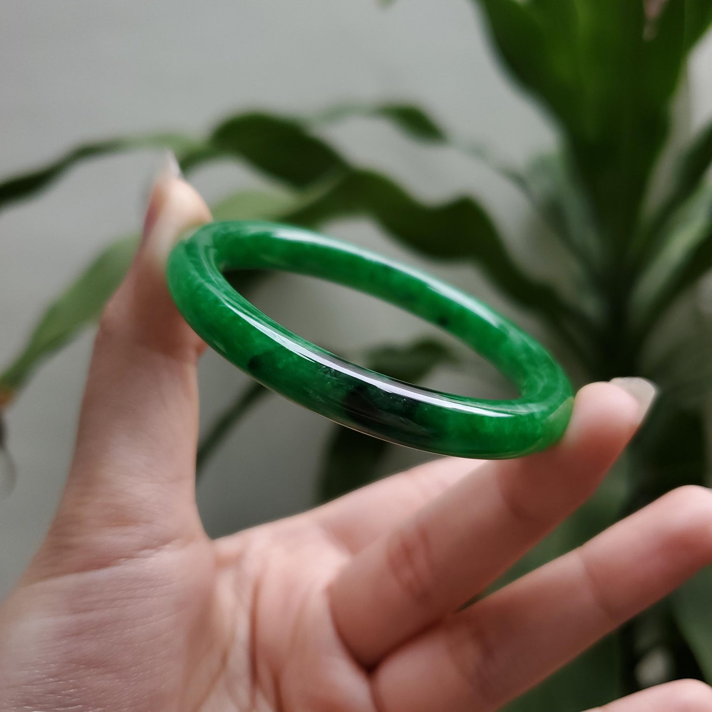 High Quality 48–72mm Jadeite Jade Green Black Spot YingMart Bangle Bracelets Gift for Her Mom Feng Shui Grandma Sister