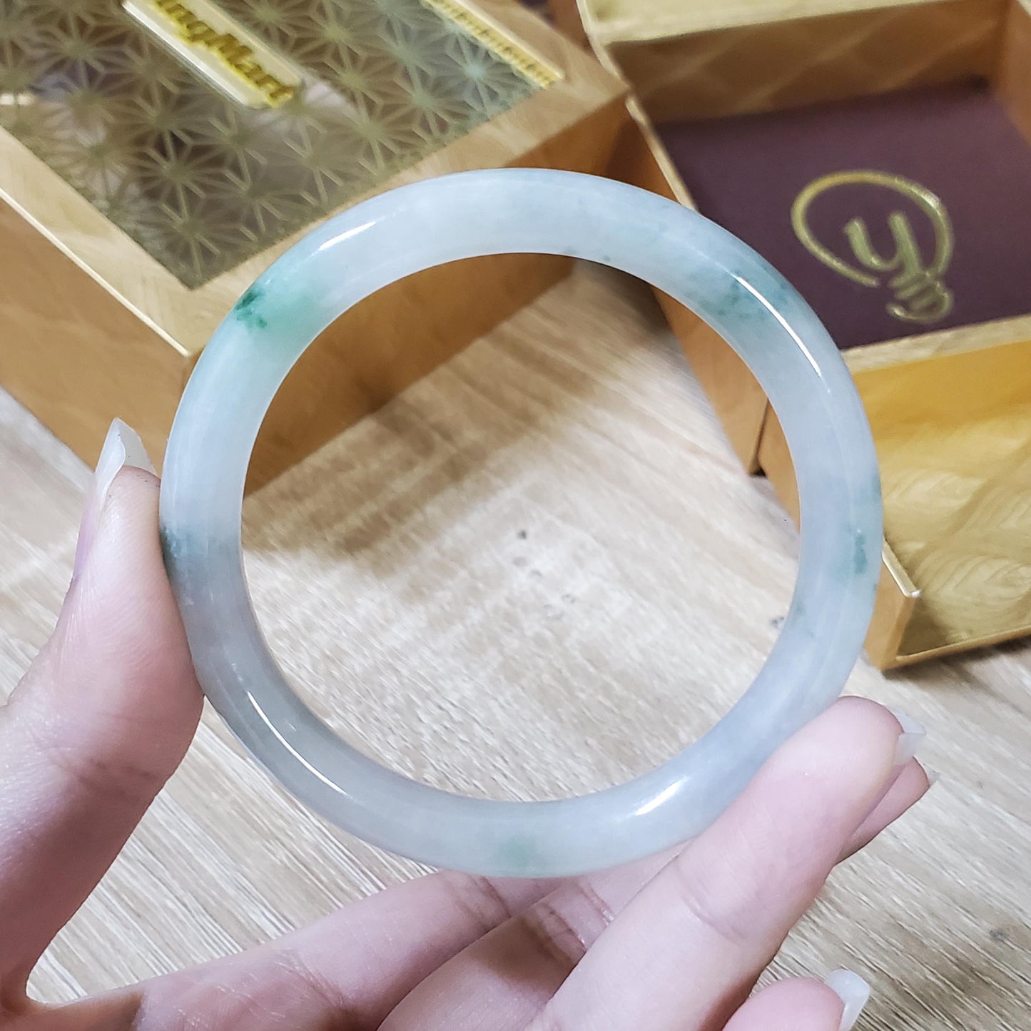 High Quality 48–72mm Jadeite Jade White Light Green YingMart Bangle Gift for Her Mom Sister Mens Grandma Feng Shui Personalized