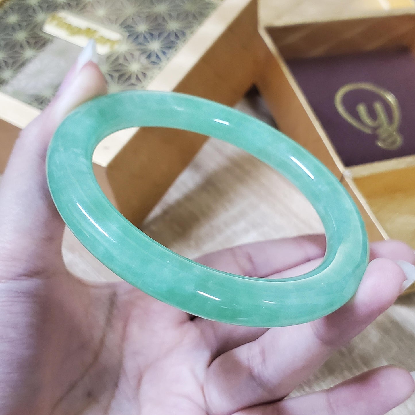 High Quality 48–72mm Jadeite Jade Light Green to Green YingMart Bangle Bracelets Gift for Her Mom Sister Grandma Feng Shui