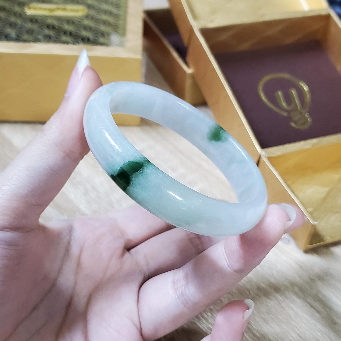 High Quality 48–72mm Jadeite Jade White Green YingMart Bangle Gift for Her Sister Mom Grandma Mens Feng Shui Personalized