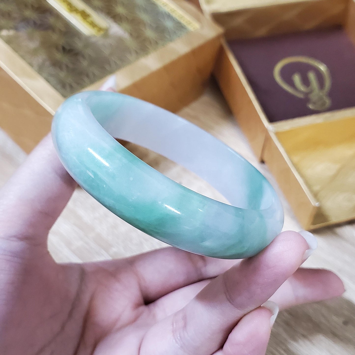 High Quality 48–72mm Jadeite Jade White Green YingMart Bangle Gift for Her Sister Mom Mens Grandma Feng Shui Personalized