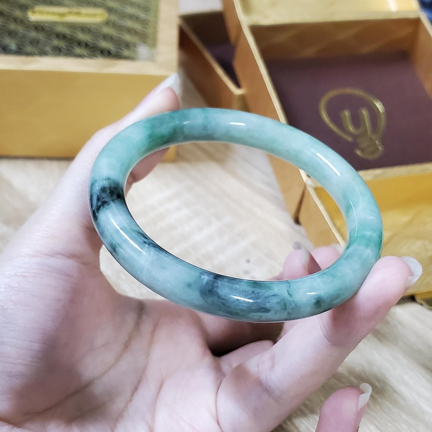 High Quality 48–72mm Jadeite Jade Green White Black YingMart Bangle Gift for Her Mom Sister Mens Grandma Feng Shui Personalized