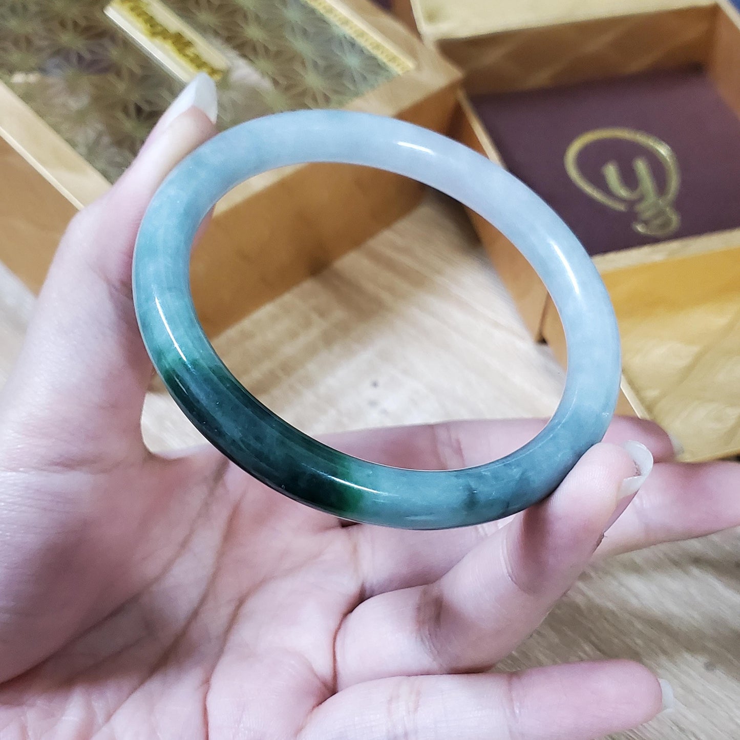 High Quality 48–72mm Natural-Colour Jade White Green to Dark Green Bangle Bracelets Gift for Her Mom Grandma Feng Shui Personalized