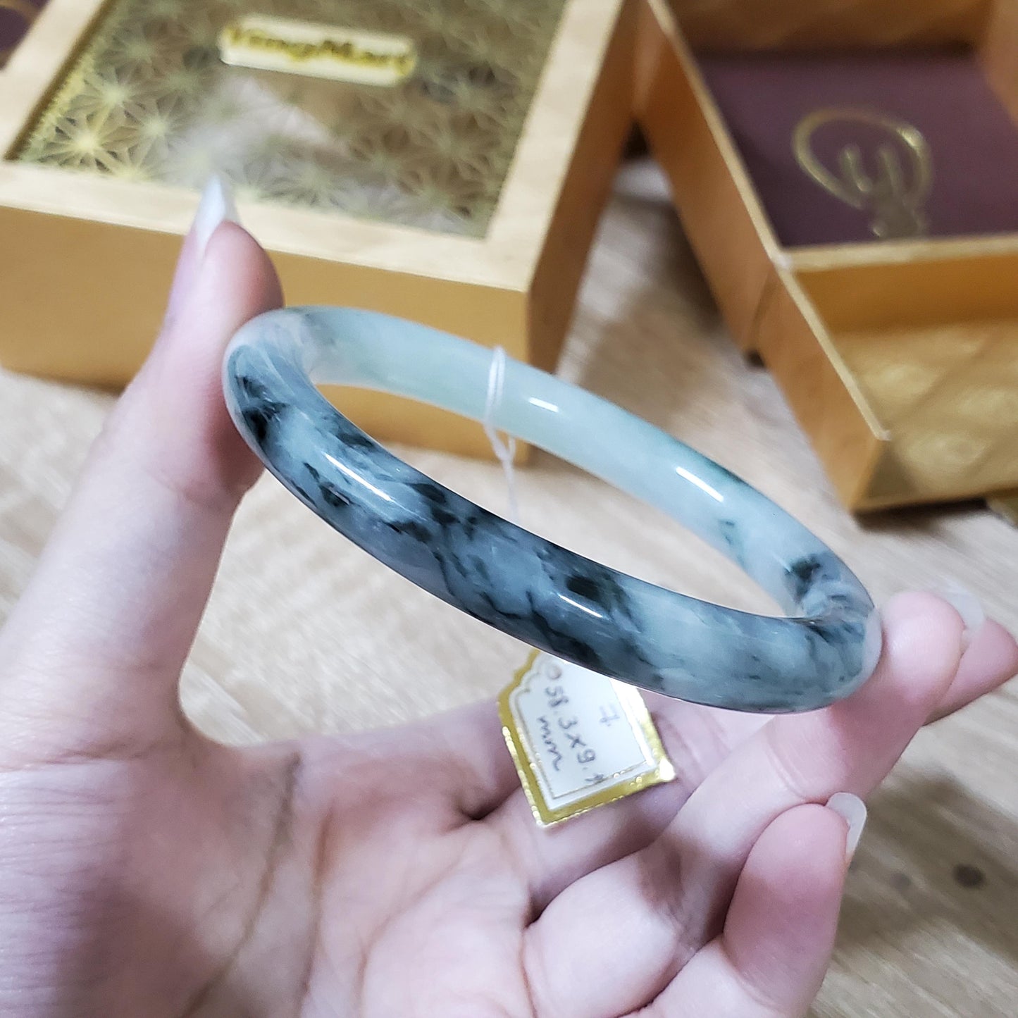 High Quality 48–72mm Natural-Colour Jade White Black Veins Bangle Bracelets Gift for Her Mom Grandma Feng Shui Personalized Jewelry