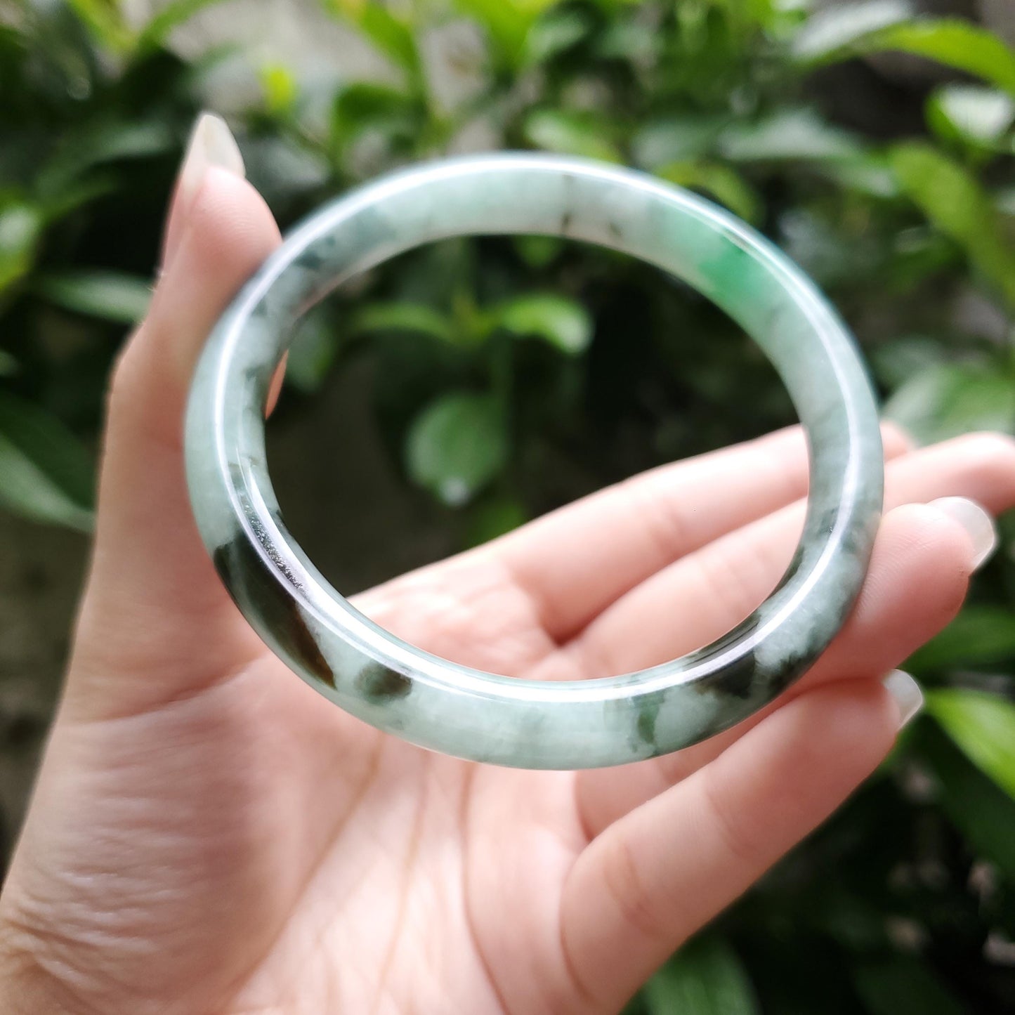 High Quality 48–72mm Natural-Colour Jade White Floating Green Black Veins Bangle Gift for Her Mom Grandma Feng Shui Personalized Jewelry