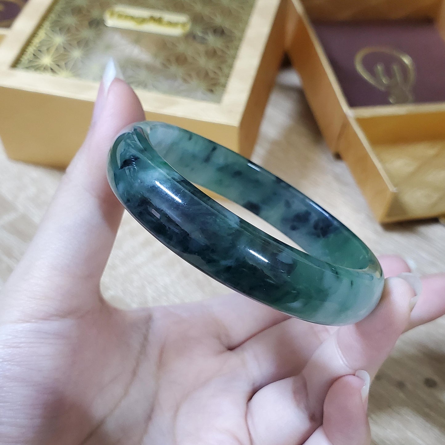 High Quality 48–72mm Natural-Colour Jade Green Bangle Gift for Her Mom Grandma Feng Shui Personalized Bracelets Jewelry