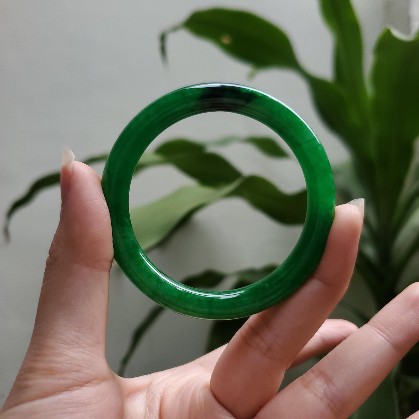 High Quality 48–72mm Jadeite Jade Green Black Spot YingMart Bangle Bracelets Gift for Her Mom Feng Shui Grandma Sister