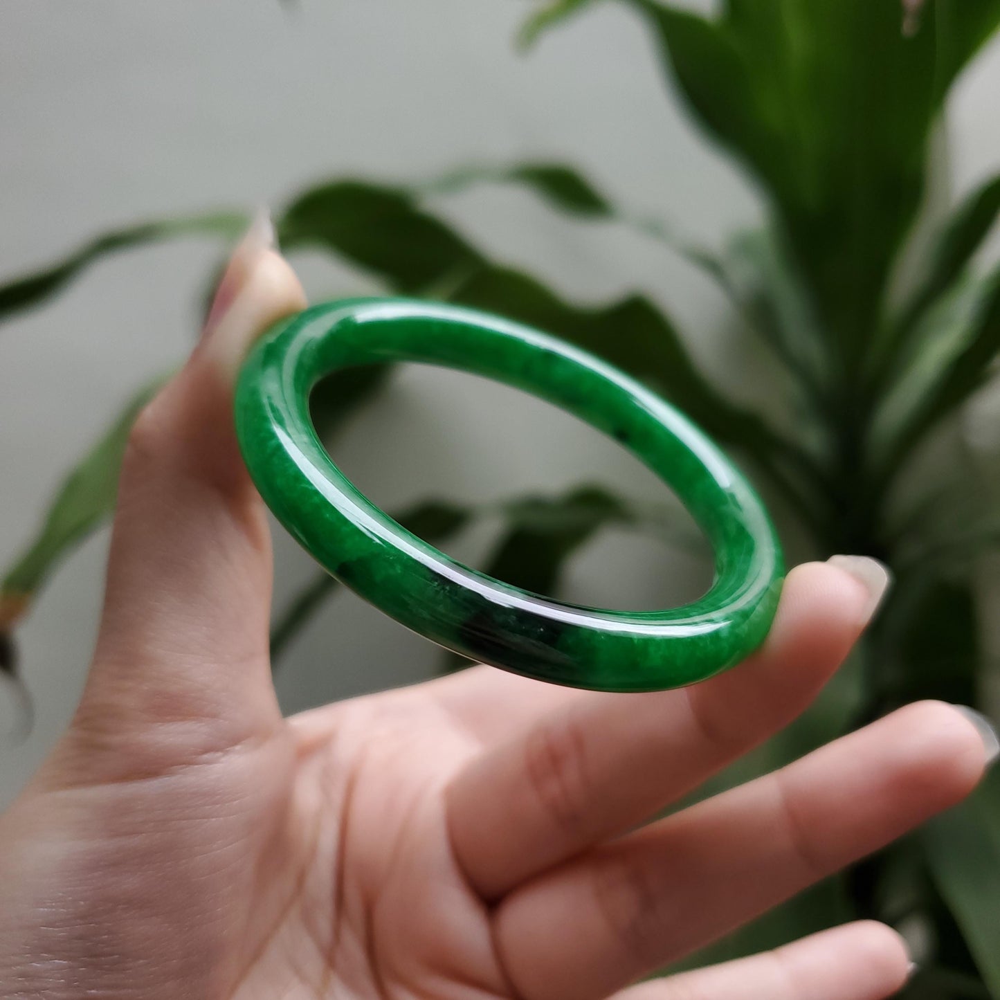 High Quality 48–72mm Jadeite Jade Green Black Spot YingMart Bangle Bracelets Gift for Her Mom Feng Shui Grandma Sister