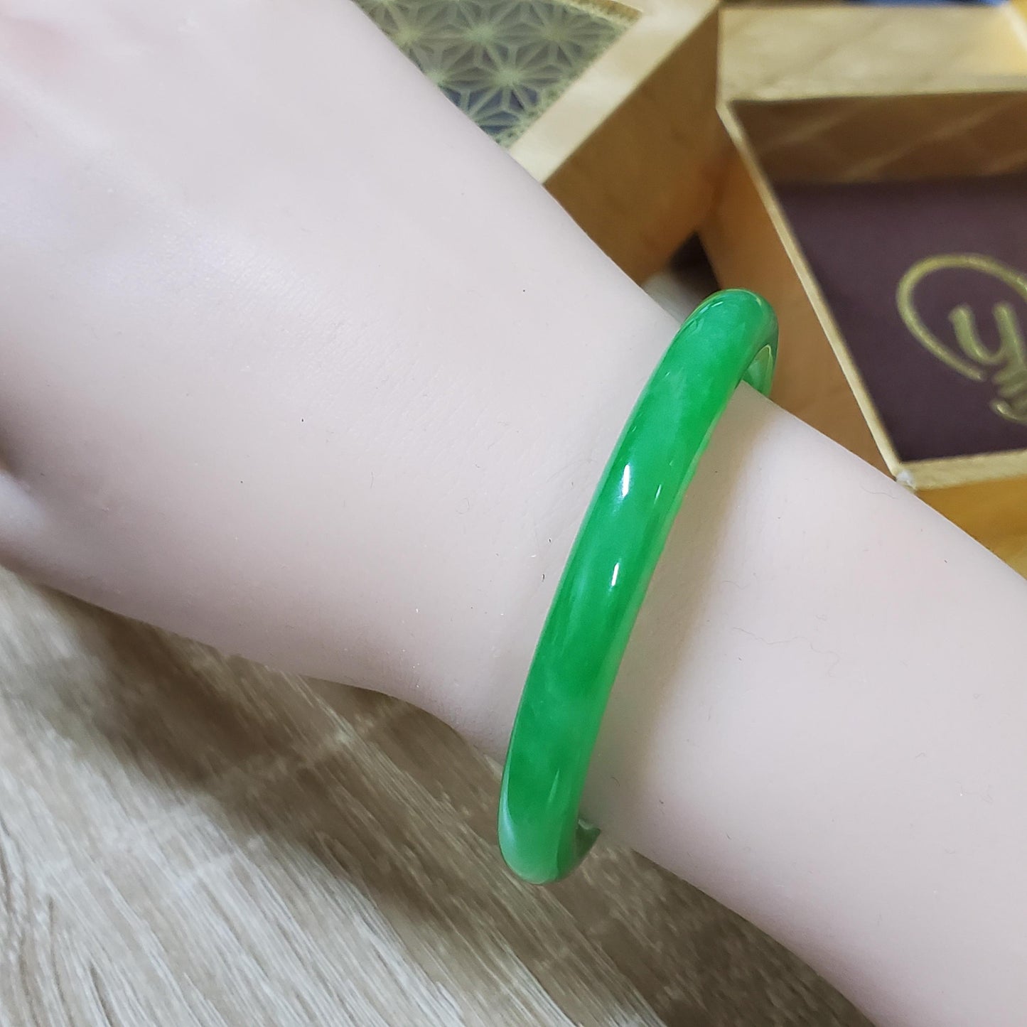 High Quality 48–72mm Jadeite Jade Green YingMart Bangle Bracelets Gift for Her Mom Feng Shui Grandma Sister Mens