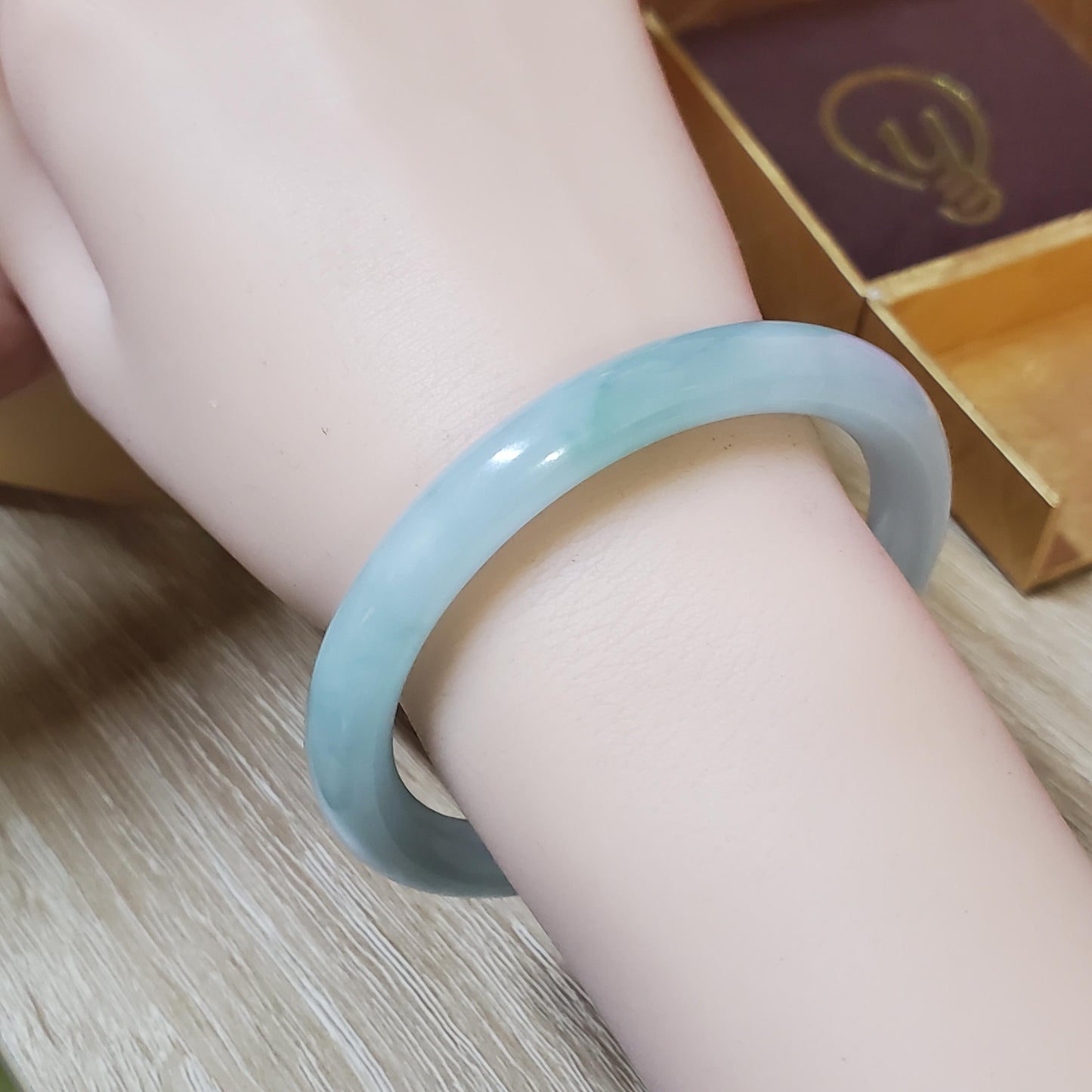 High Quality 48–72mm Natural-Colour Jade White Green Floating Veins YingMart Bangle Bracelets Gift for Her Grandmother Sister Mens