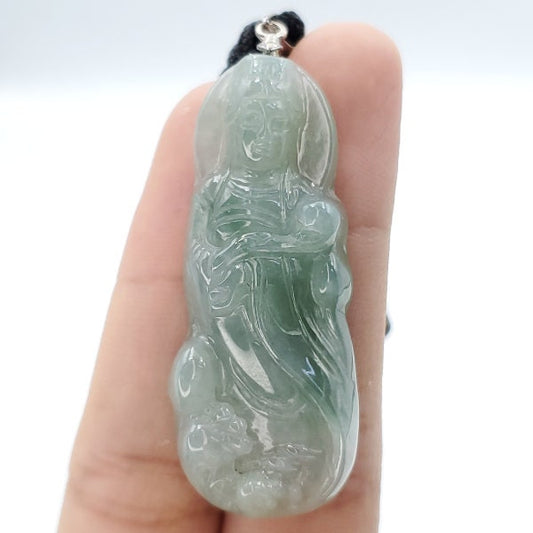 Yingmart  Light Green Guan-yin Buddha Burmese Myanmar Genuine Jadeite Jade Grade A Hand Craving Semi-Translucent Pedant with S925 Hook