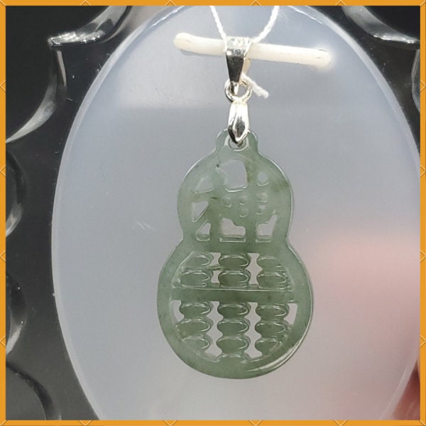 Yingmart Light Blue Hulu  Genuine Jadeite Jade Grade A Hand Craving Pedant with Hook setting