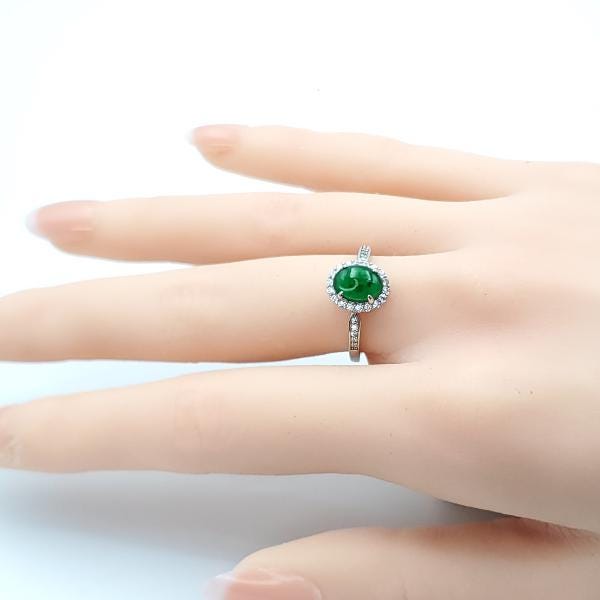 Yingmart Ring with oval-shaped cabochon of green jade, S925 Silver Surround Genuine Jadeite Real Jade Grade A Type A Hand Craving, vinatge