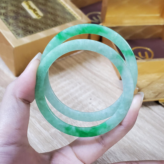 High Quality 48-72mm Natural-Colour Jadeite Bangle, Light To Medium Green, Burmese Jade, Personalized Jewelry, Gift for Mom, Sister, Mens