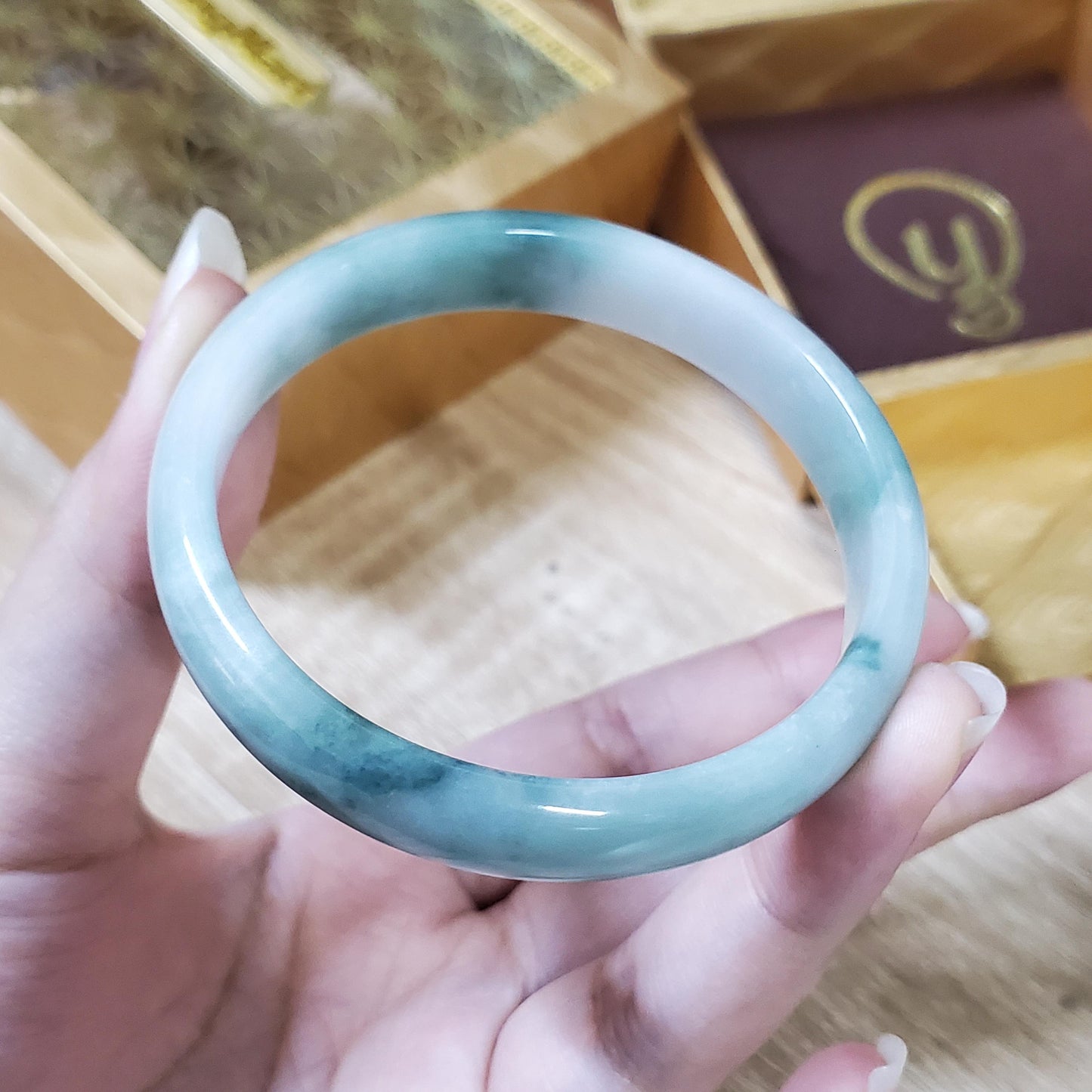 YingMart 48–72mm Jadeite Jade White Green Black Veins Bangle Gift for Her Mom Sister Grandma Personalized Bracelets