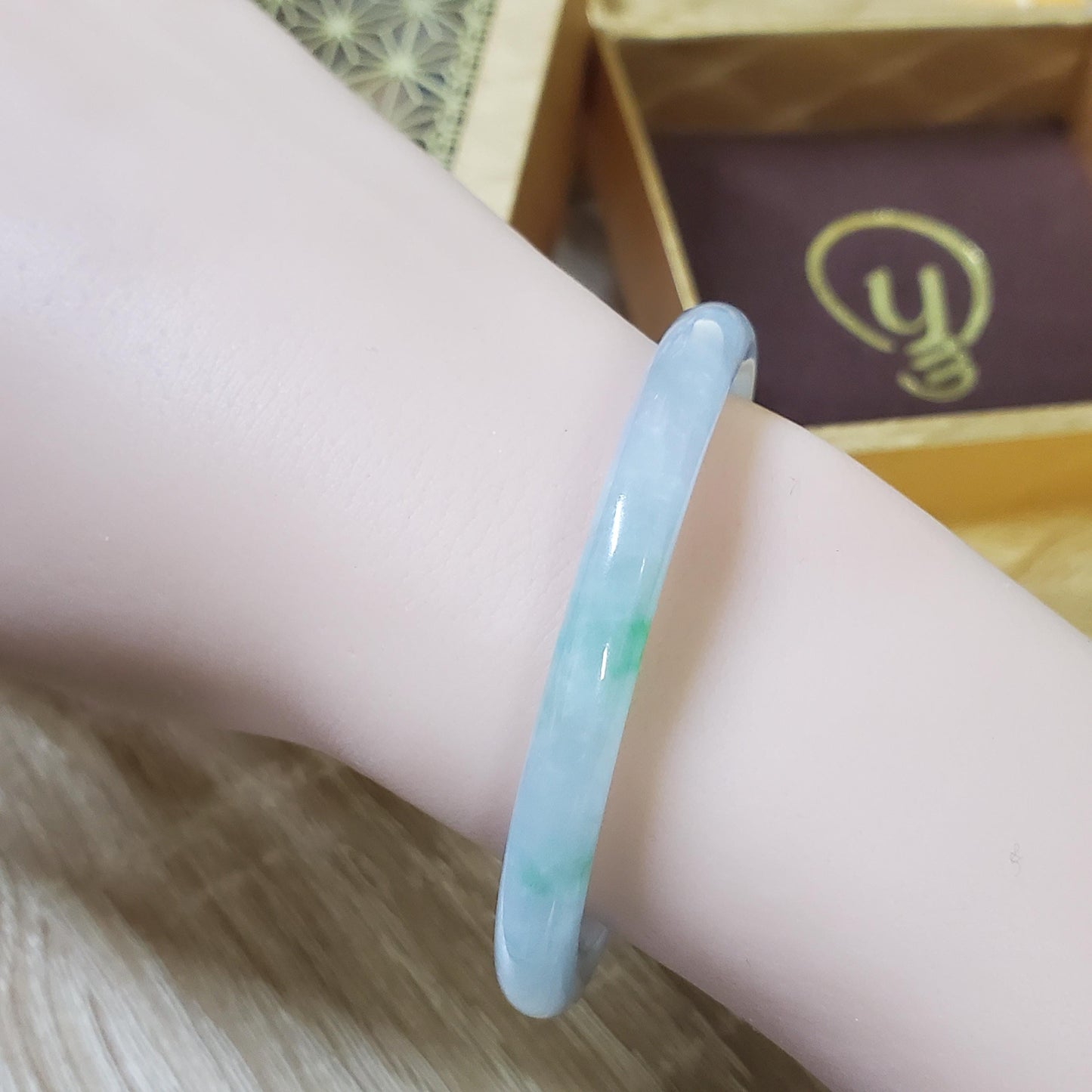 High Quality 48–72mm Natural-Colour Jade White YingMart Burmese Bangle Gift for Mom Grandma Sister Mens Feng Shui Personalized