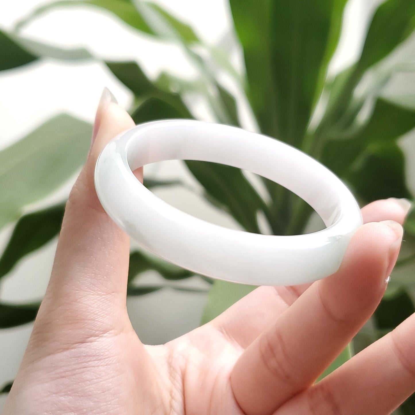 High Quality 48–72mm Natural-Colour Jade White YingMart Burmese Bangle Gift for Mom Grandma Sister Mens Feng Shui Personalized