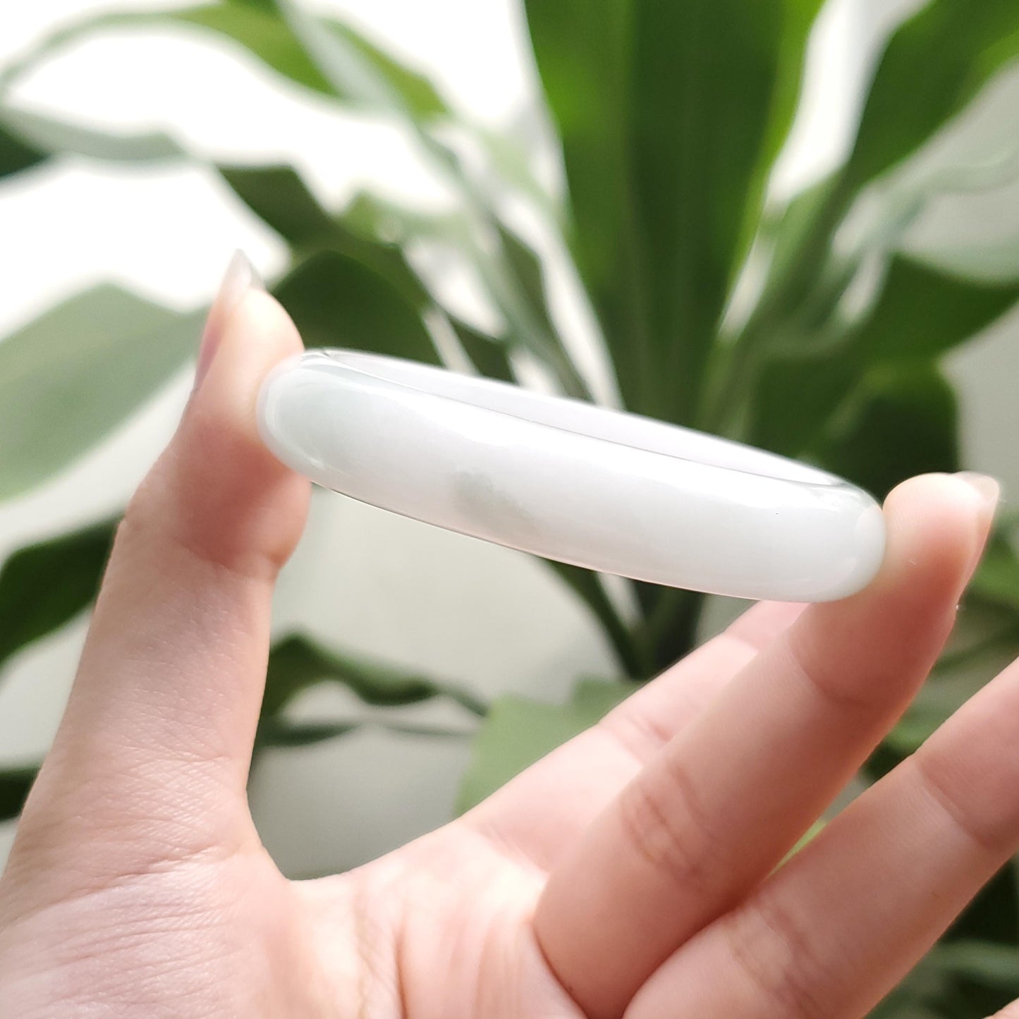 High Quality 48–72mm Natural-Colour Jade White YingMart Burmese Bangle Gift for Mom Grandma Sister Mens Feng Shui Personalized