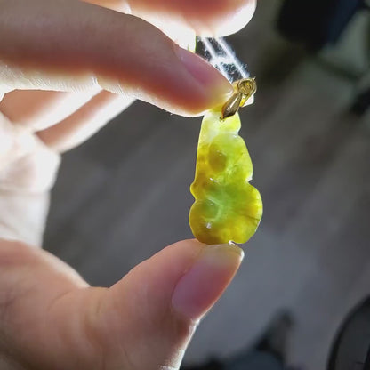 Yingmart Ruyi Jade Pendant 100% Genuine Jadeite Real Jade Type A Grade A Hand Carved