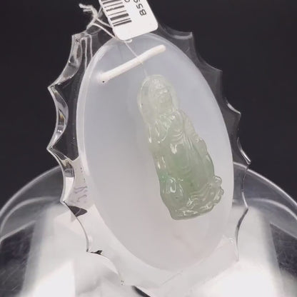 Yingmart Light Green Guan-Yin Buhdda  Burmese Myanmar Genuine Jadeite Jade Grade A Hand Craving Pedant