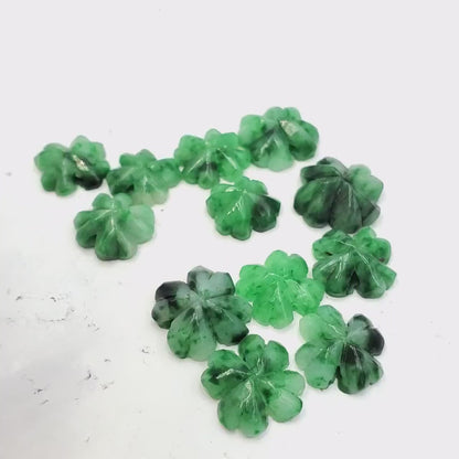 Yingmart Pairs of Green natural Jade stone Charm carved FOUR-LEAF CLOVER Pendant Necklace, Earring Good Luck Pendant, Protection